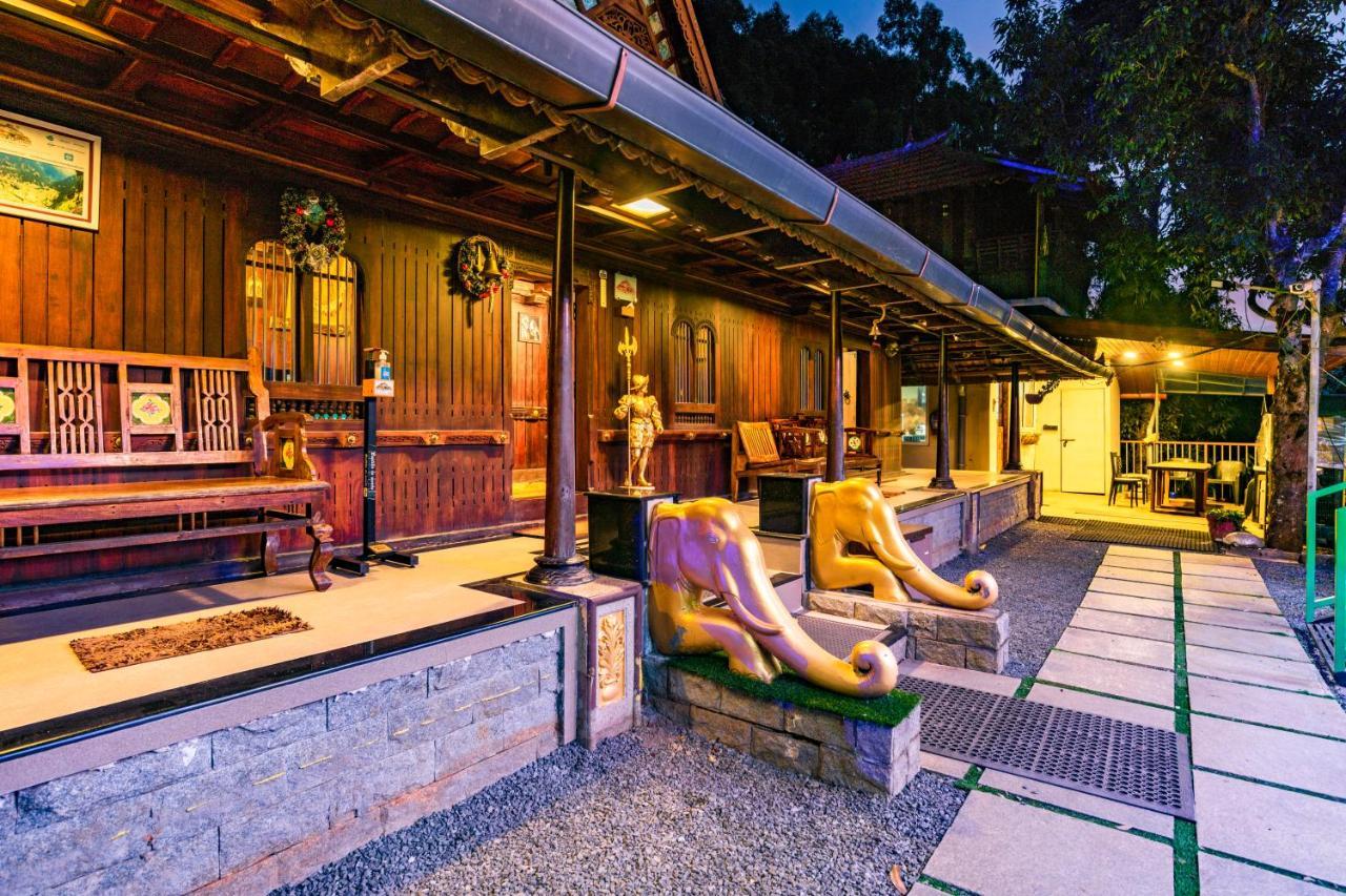 Castillo De Woods , The Private Luxury Villa , 8 Bhk, Vattavada Kottakamboor Exterior photo